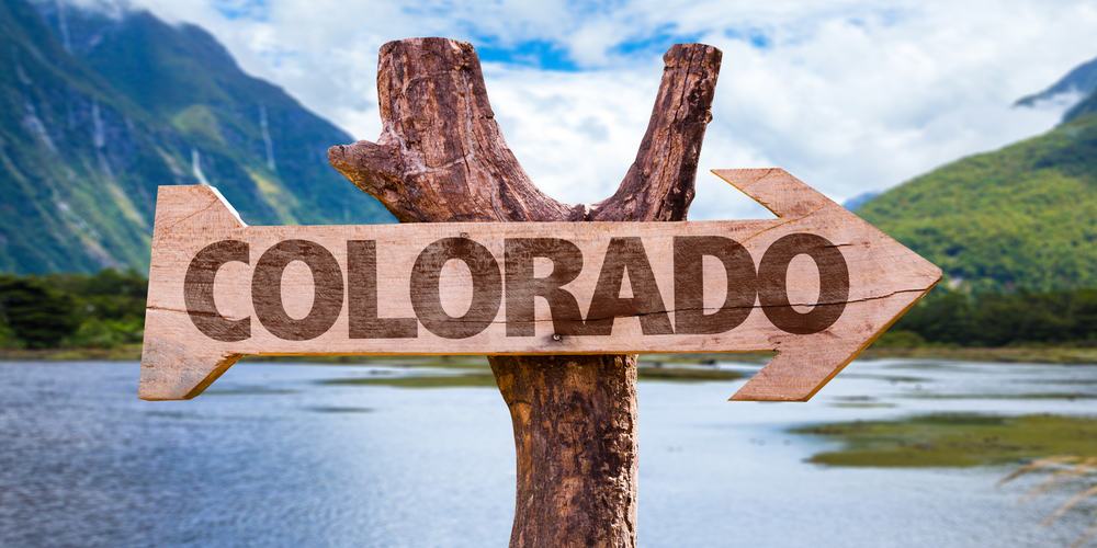 Full House Stock Boosted by Sports Betting Approval in Colorado