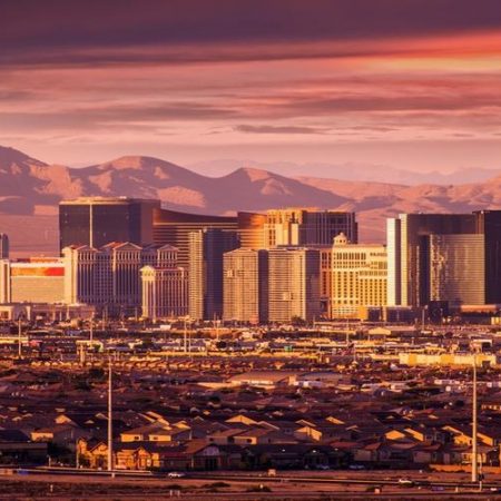 Las Vegas Hotel Rooms Rates Have Dropped at All-Time Low